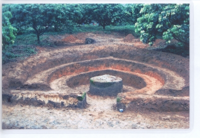 ���� ��ɽ��Ĺ-2.jpg